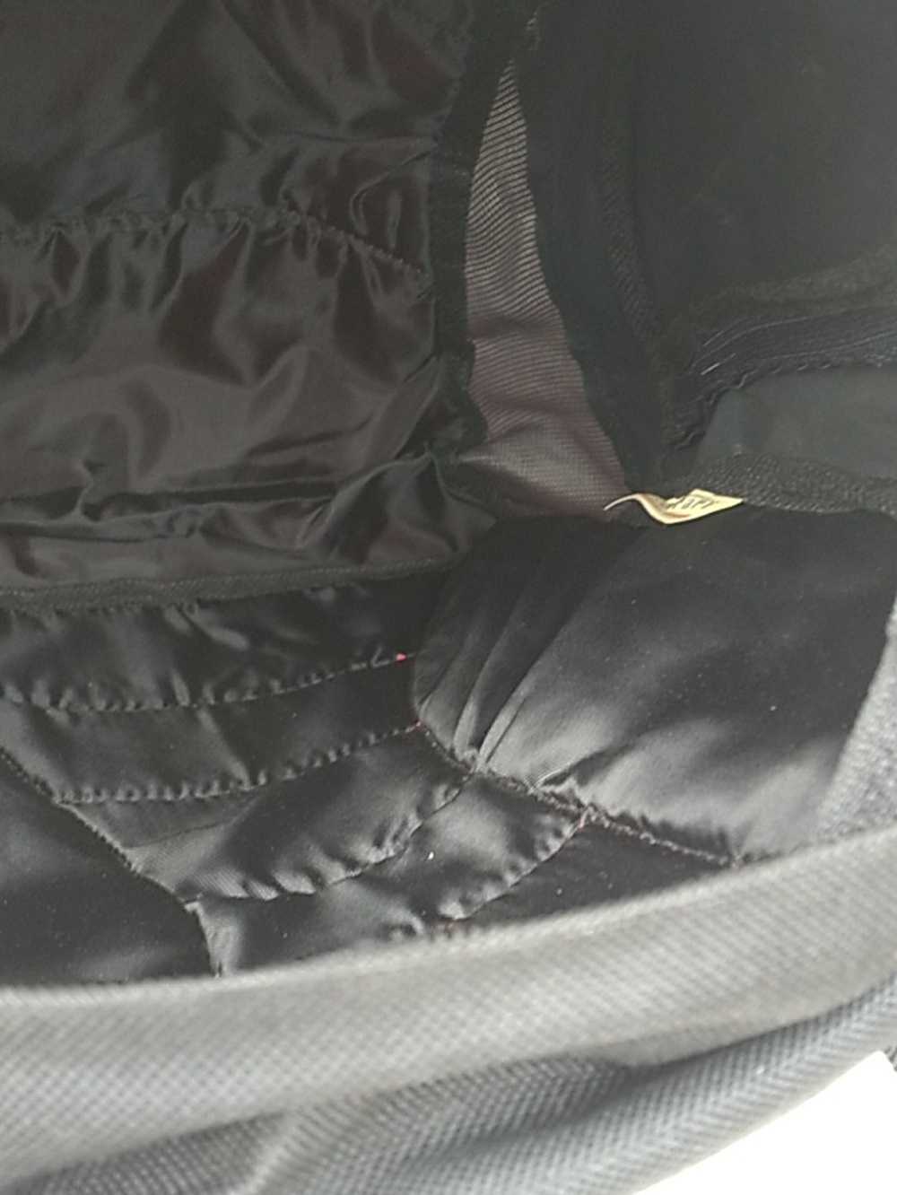 Ferrari Backpack - Picture 6 of 8